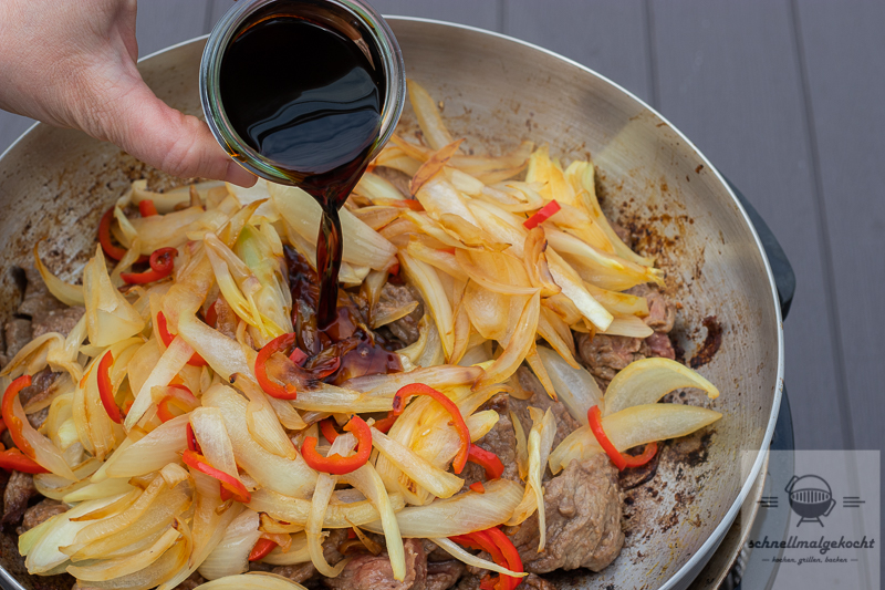 Rindfleisch Mit Zwiebeln – Schnellmalgekocht